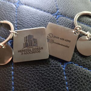 Llaveros Personalizados con Logo, Nombre o Diseño - Imagen 5